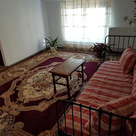 Rent Holding Apartments Iasi Luaran gambar