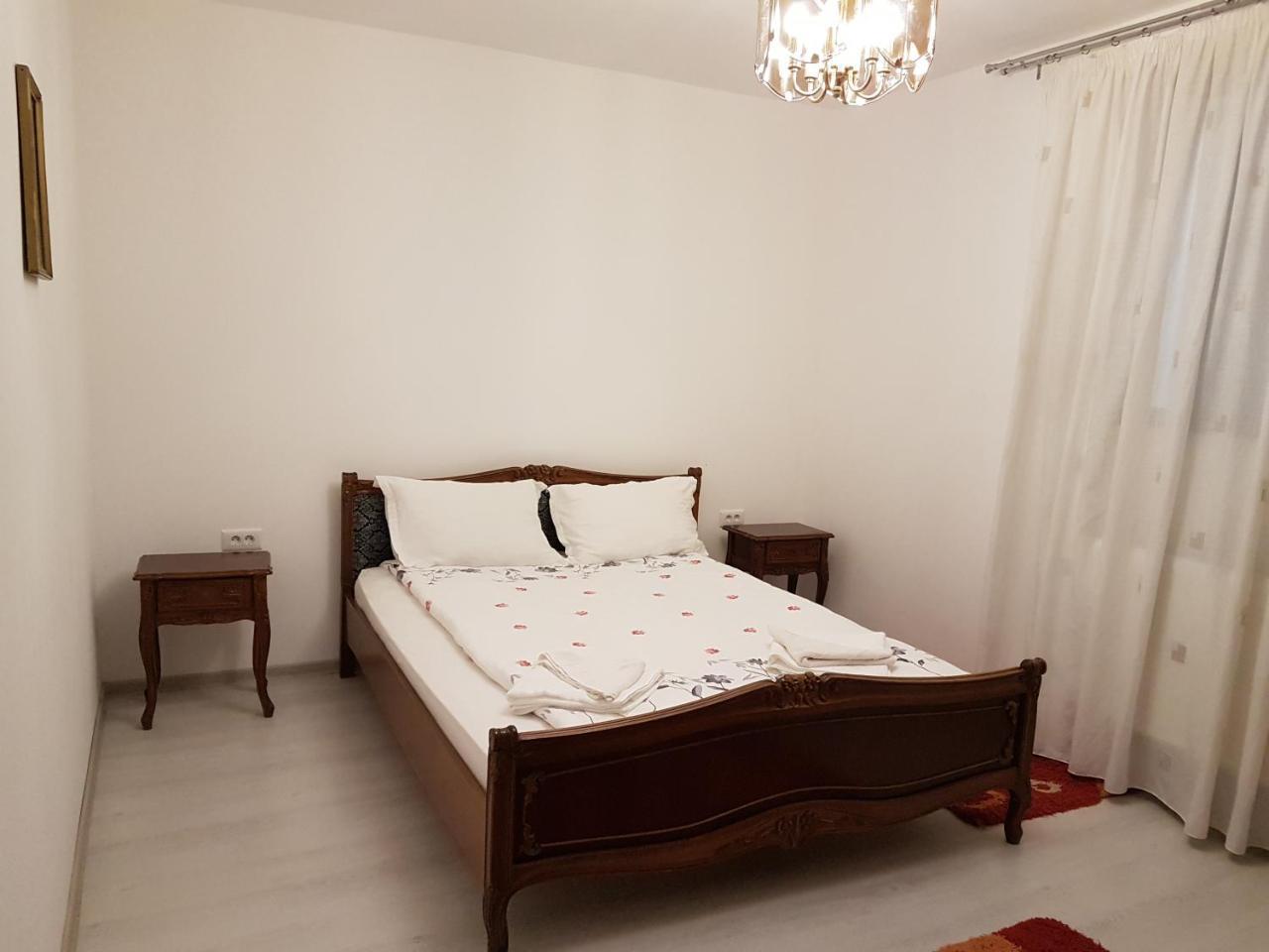 Rent Holding Apartments Iasi Luaran gambar