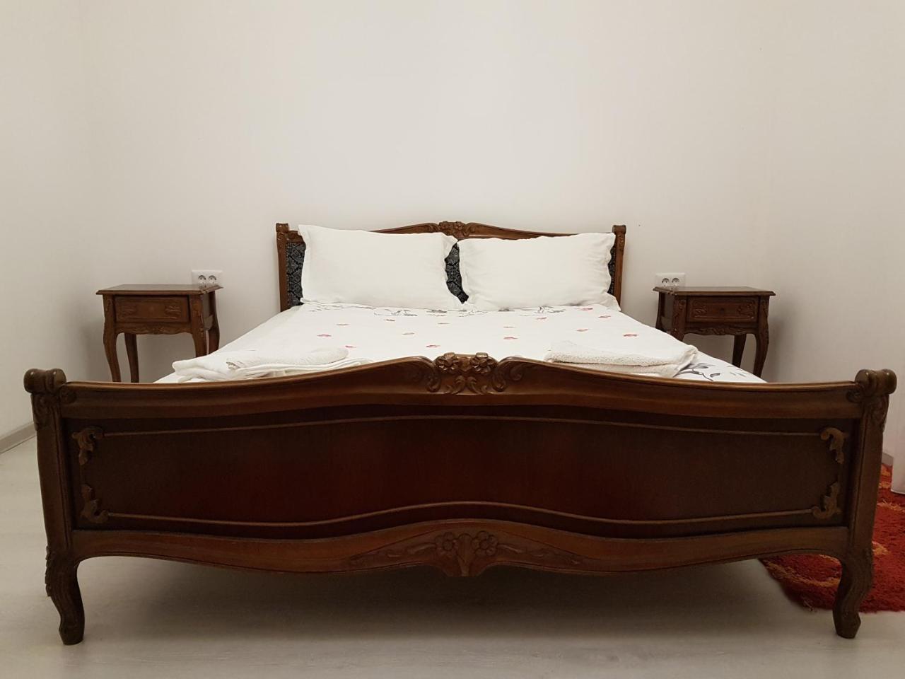 Rent Holding Apartments Iasi Luaran gambar