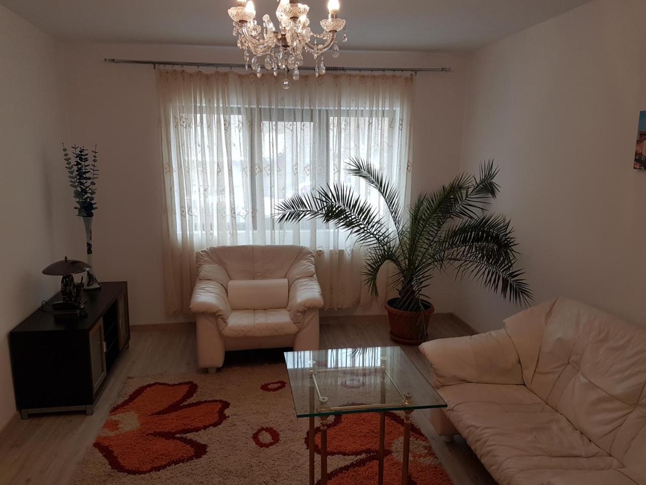 Rent Holding Apartments Iasi Luaran gambar