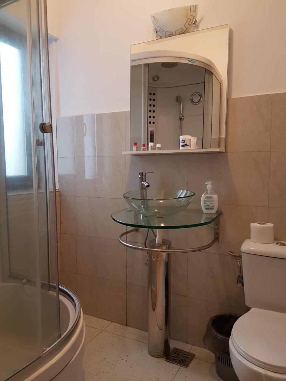 Rent Holding Apartments Iasi Luaran gambar