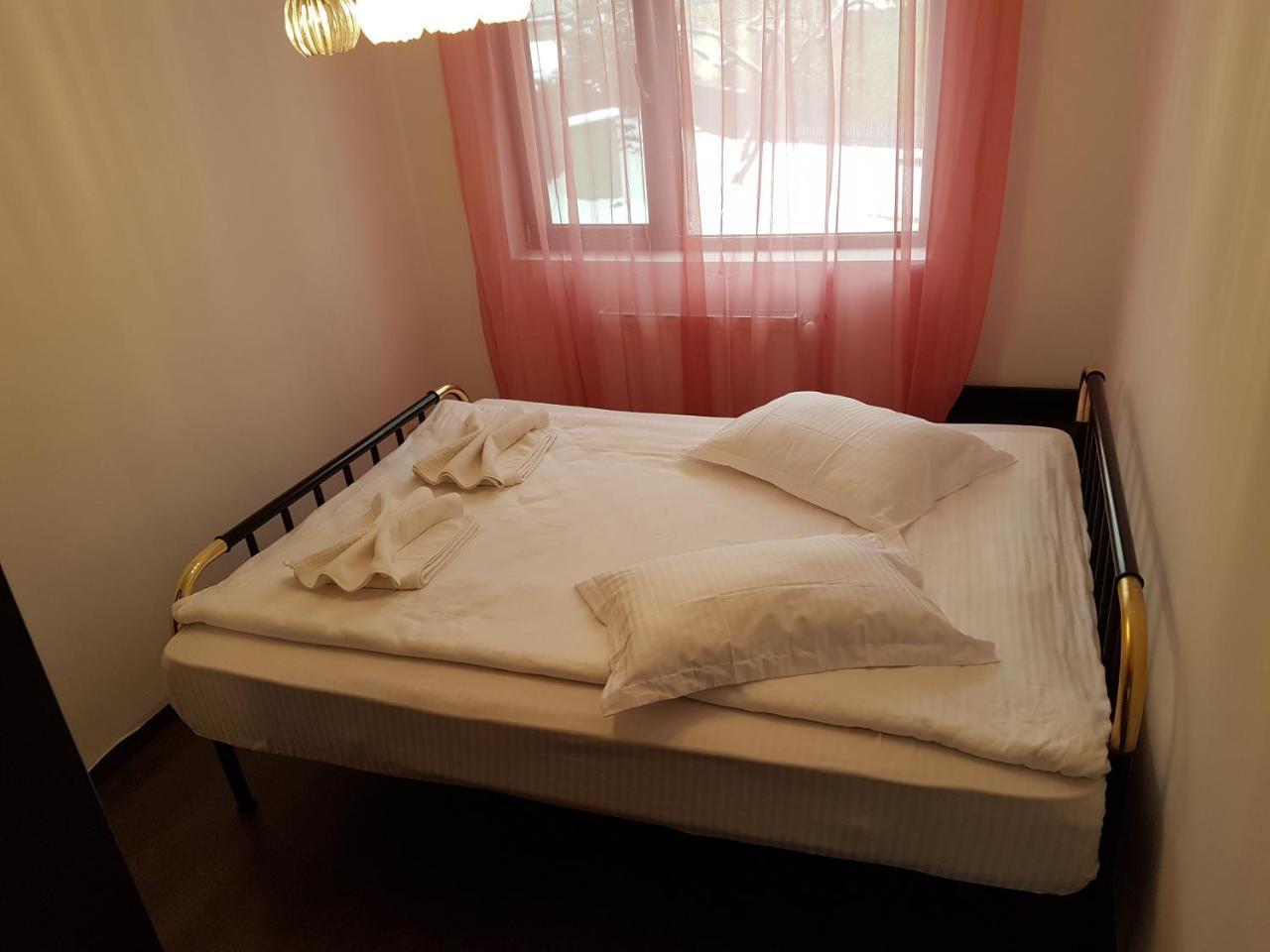 Rent Holding Apartments Iasi Luaran gambar