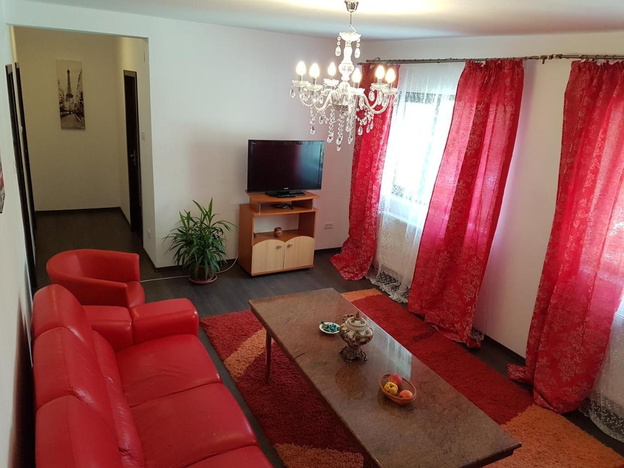 Rent Holding Apartments Iasi Luaran gambar