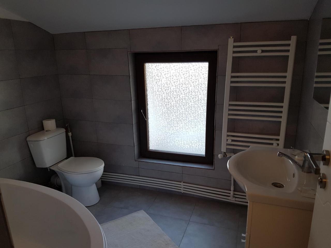 Rent Holding Apartments Iasi Luaran gambar