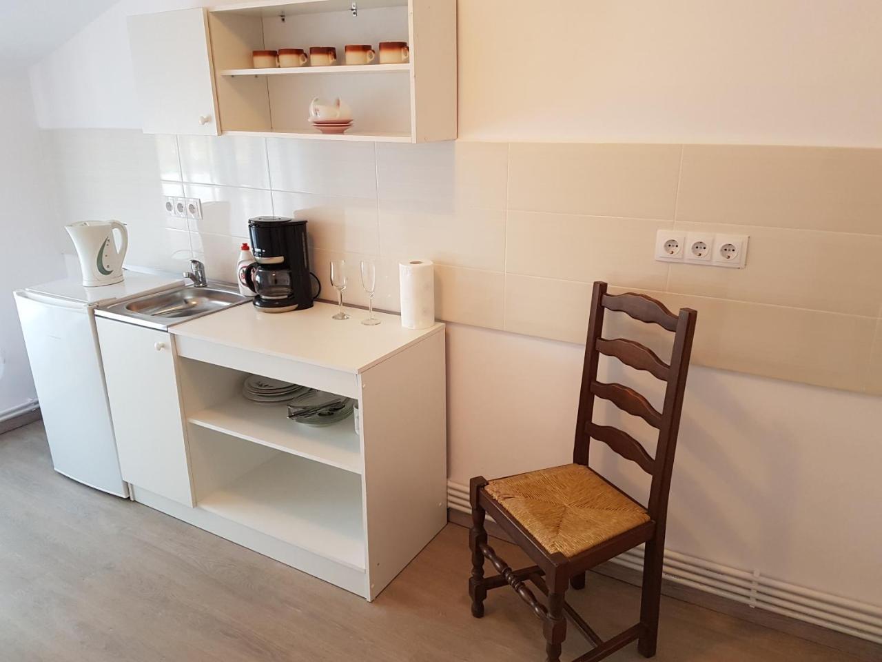Rent Holding Apartments Iasi Luaran gambar