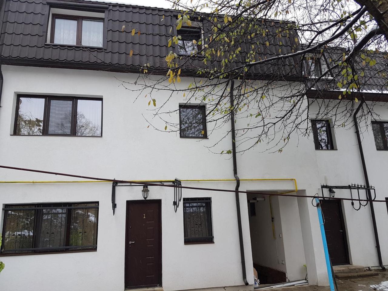 Rent Holding Apartments Iasi Luaran gambar