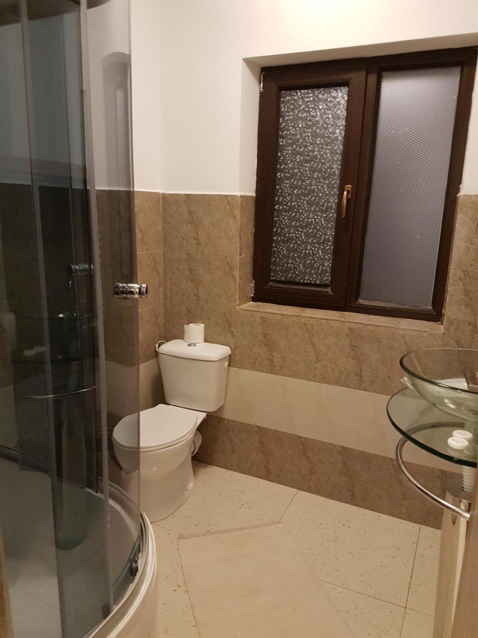 Rent Holding Apartments Iasi Luaran gambar