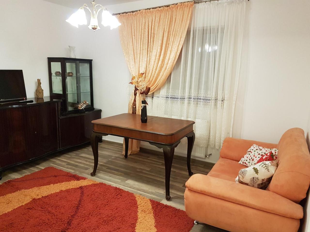 Rent Holding Apartments Iasi Luaran gambar